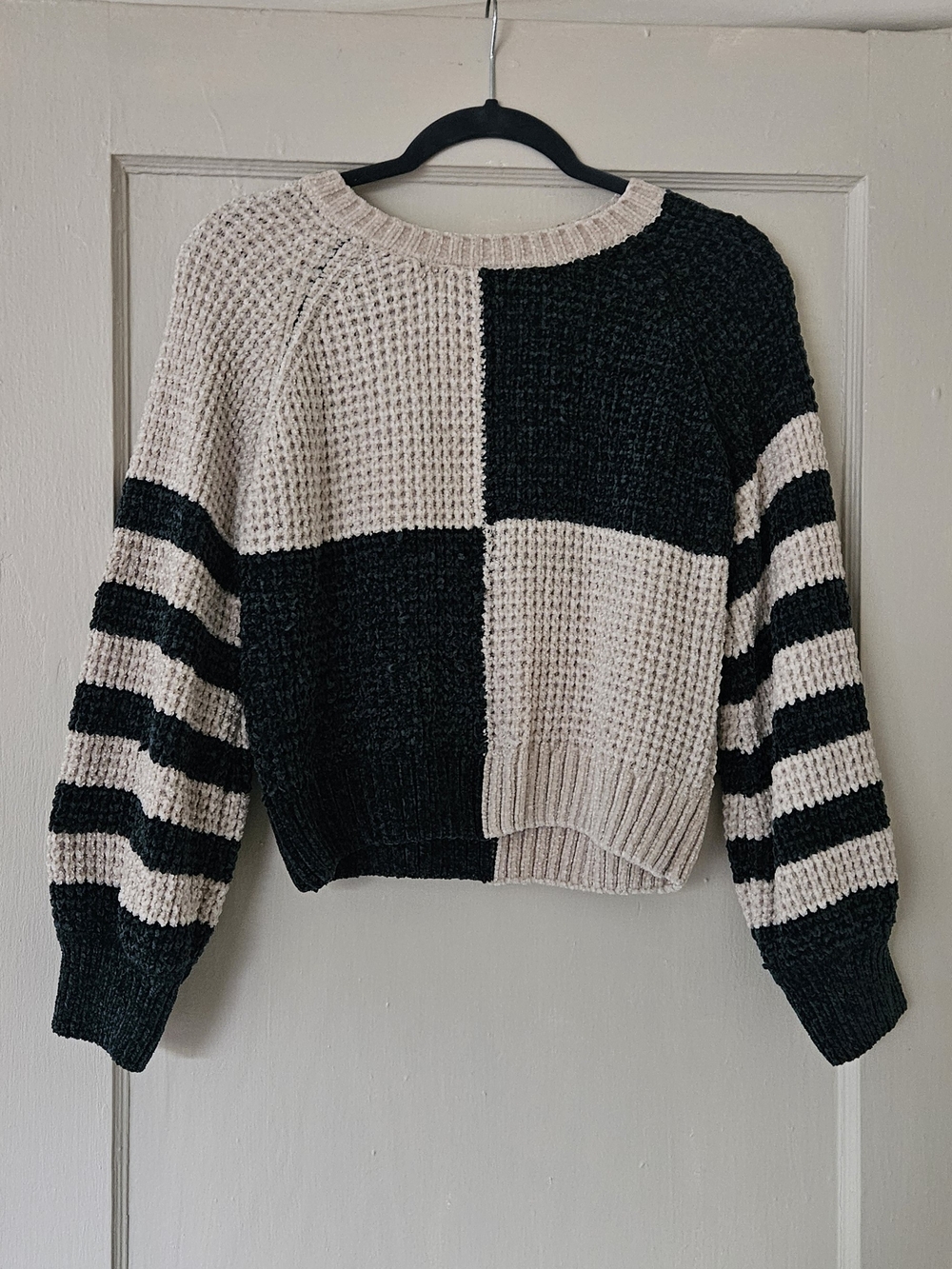 Altar'd State Soft Chenille Sweater In Cream & Emerald Green